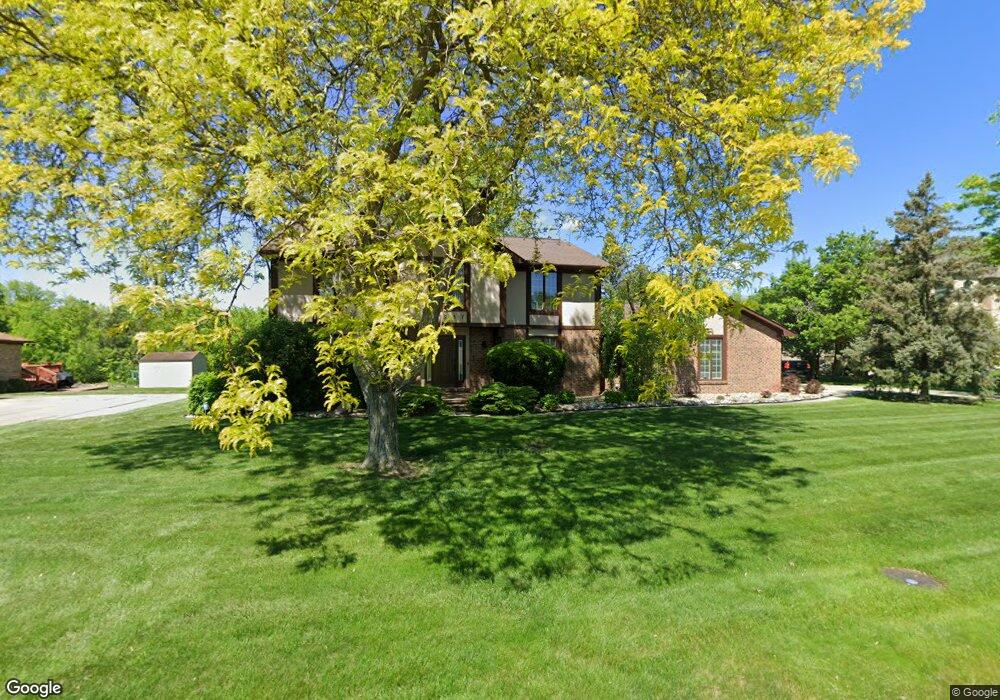 1237 Old Timber Trail, Flint, MI 48532 - photo 1