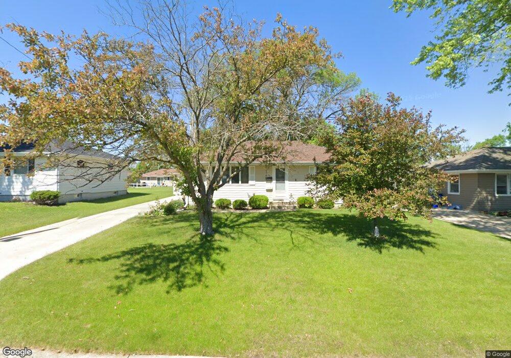 408 24th St NW, Cedar Rapids, IA 52405 - photo 1