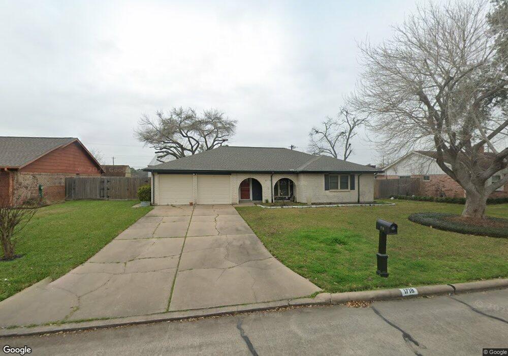 1718 Parkcrest St, Alvin, TX 77511 - photo 1