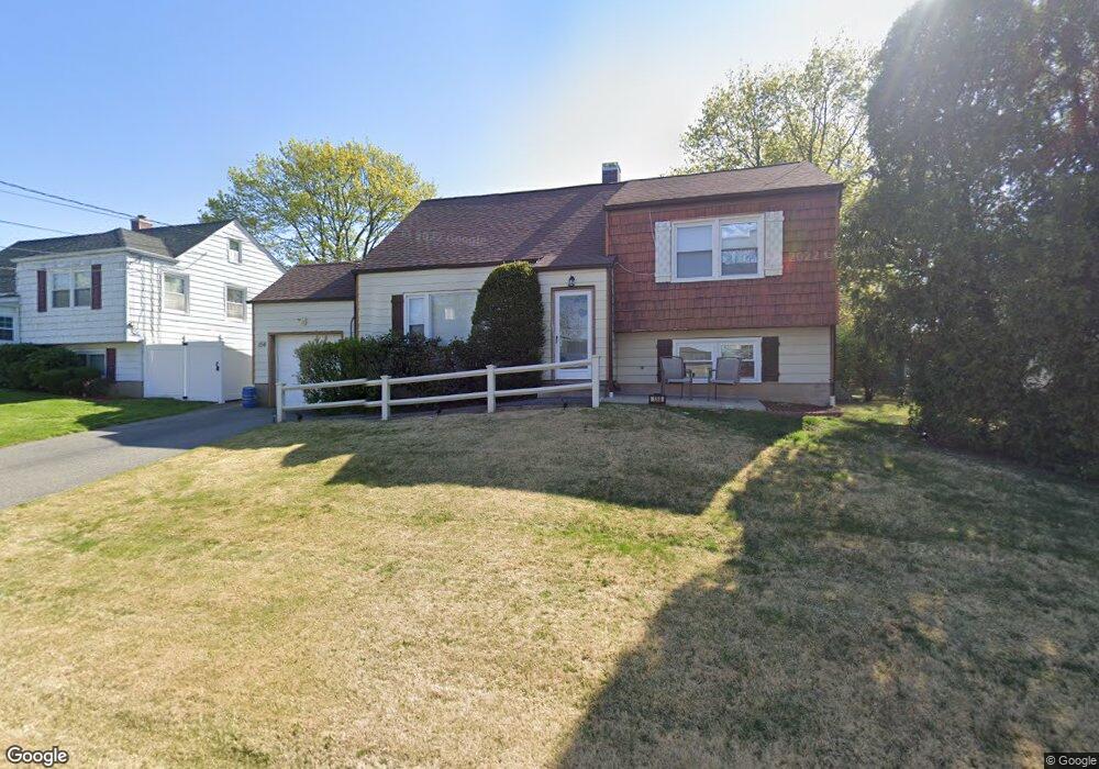156 Remsen Rd, Yonkers, NY 10710 - photo 1