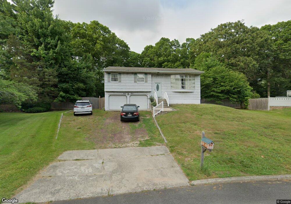 33 Joyce Dr, Hauppauge, NY 11788 - photo 1