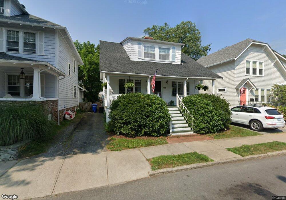 193 Gibbs Ave, Newport, RI 02840 - photo 1