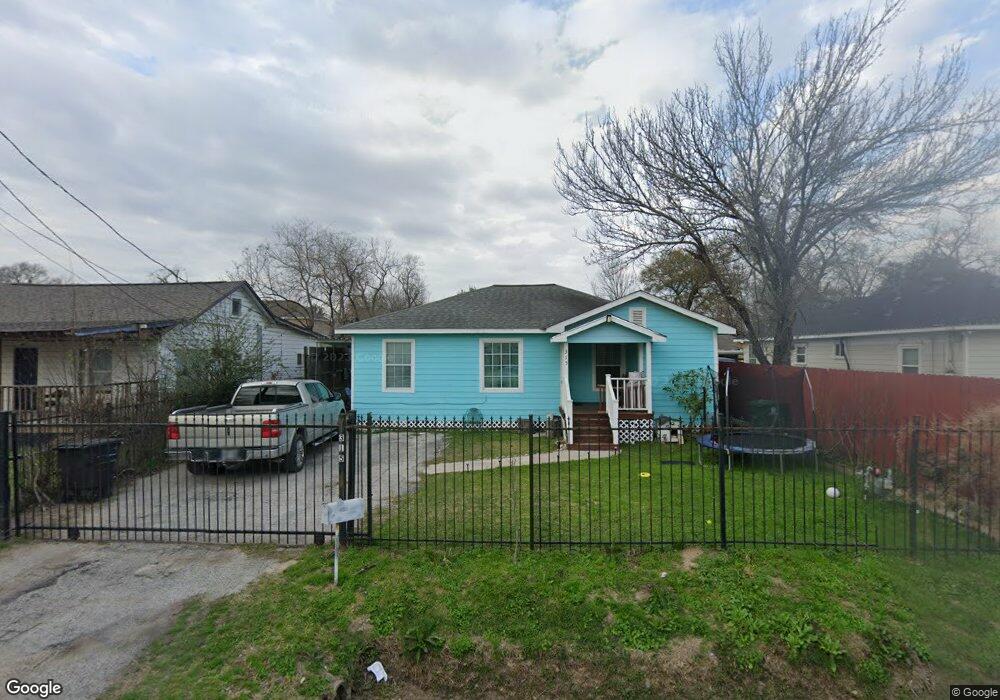 315 Dorchester St, Houston, TX 77022 - photo 1