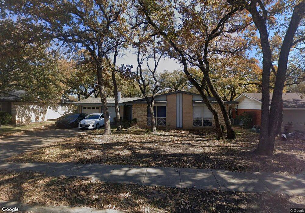 25 Regents Park, Bedford, TX 76022 - photo 1