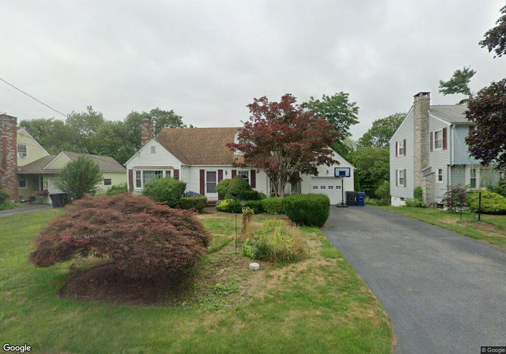 101 Kiwanee Rd, Warwick, RI 02888 - photo 1