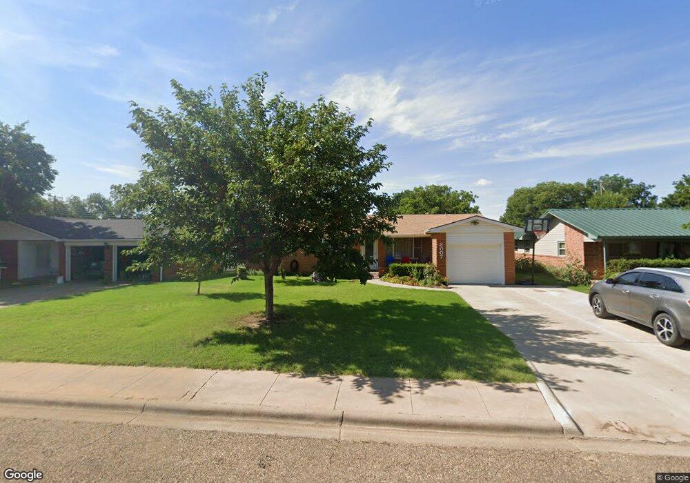 3007 W 18th St, Plainview, TX 79072 - photo 1