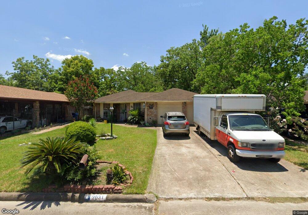 2031 Barnsley Ln, Houston, TX 77088 - photo 1
