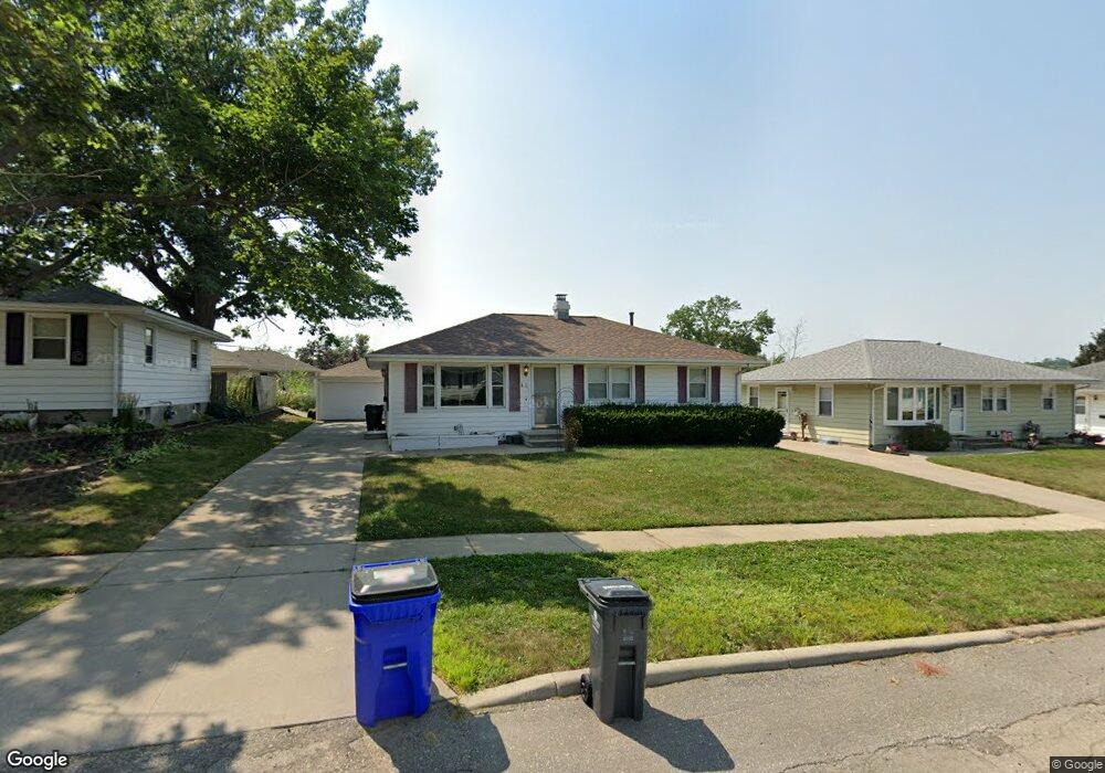 342 29th St NW, Cedar Rapids, IA 52405 - photo 1