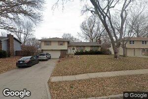 2916 Sagebrush Dr, Lawrence, KS 66047