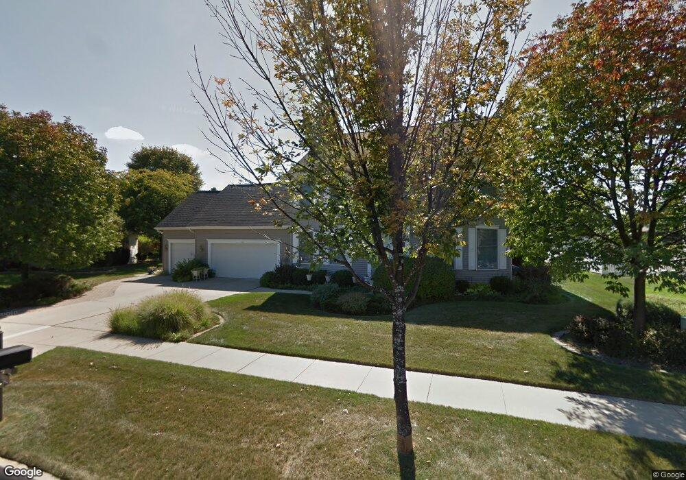 661 Country Ln, Frankenmuth, MI 48734 - photo 1