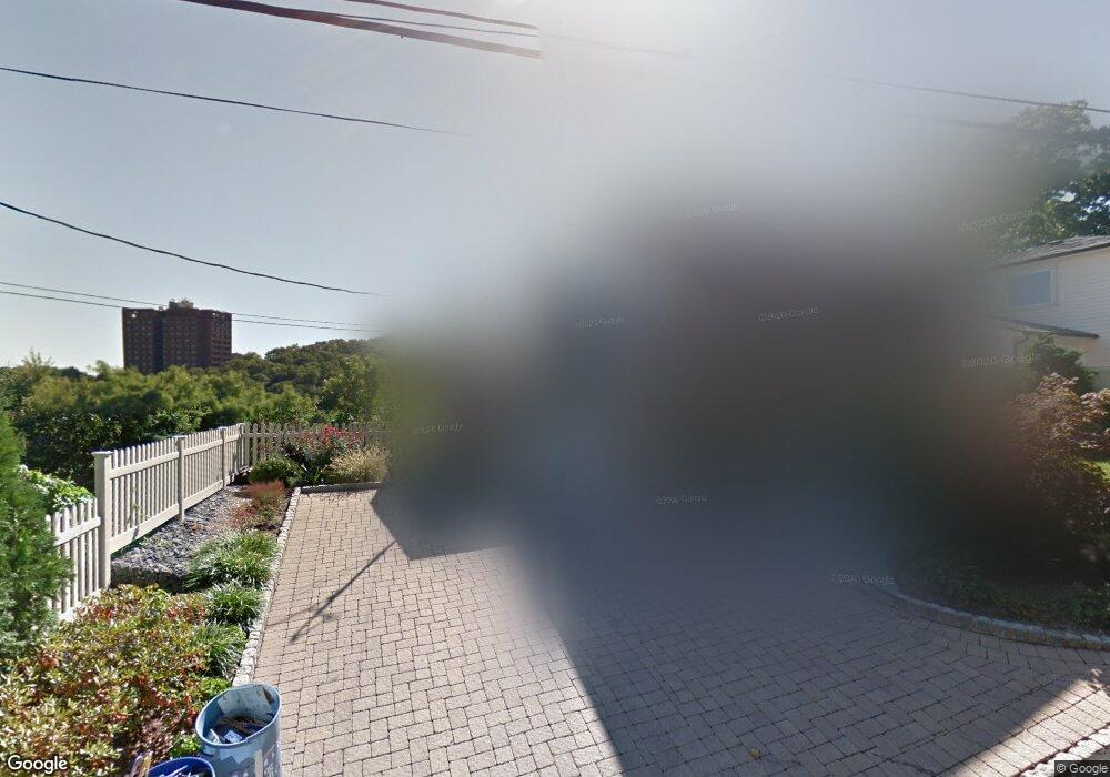 76 Cedarcliff Rd, Staten Island, NY 10301 - photo 1