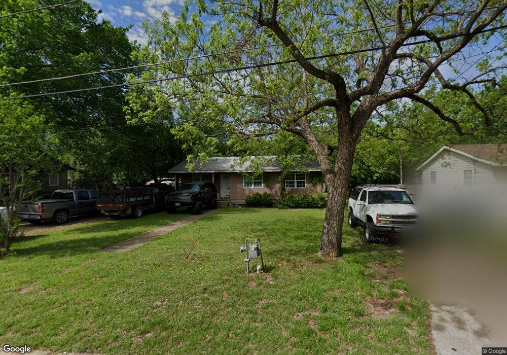 605 S Dallas St, Ennis, TX 75119 - photo 1