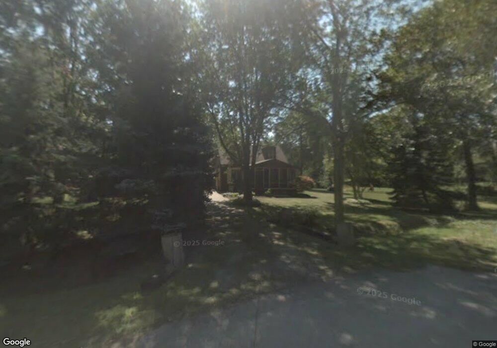 5056 Hawthorne Ave, Sheffield Lake, OH 44054 - photo 1