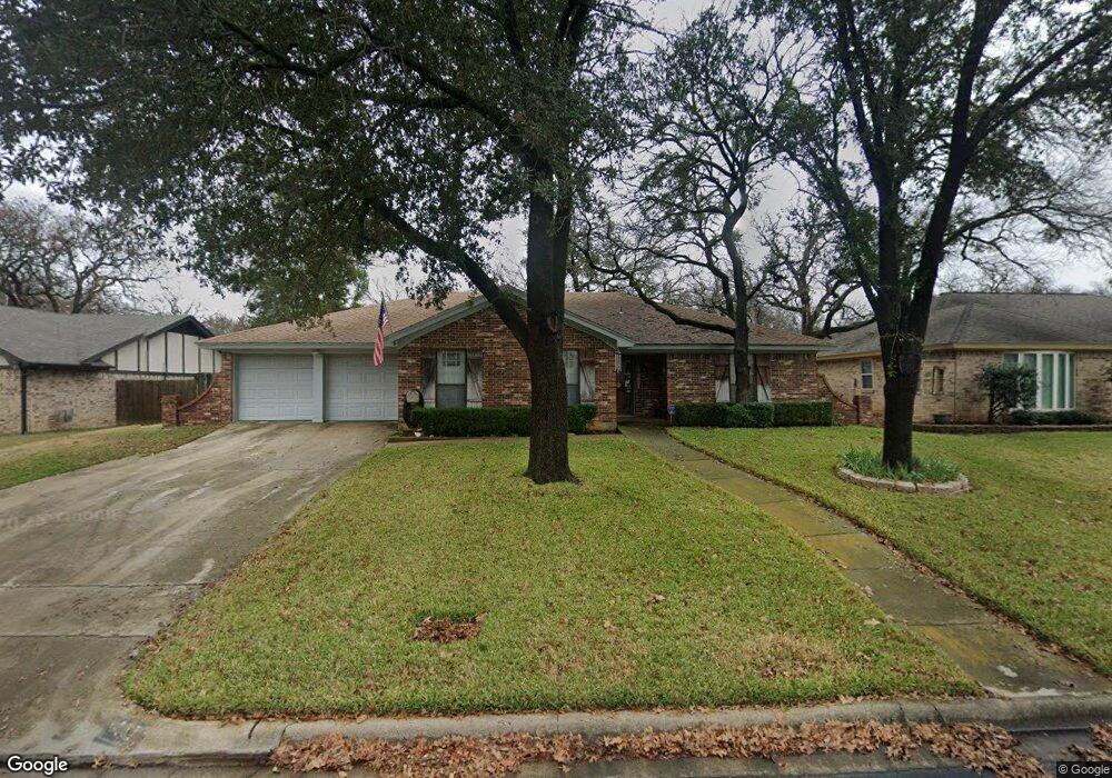 417 Salem Dr, Hurst, TX 76054 - photo 1