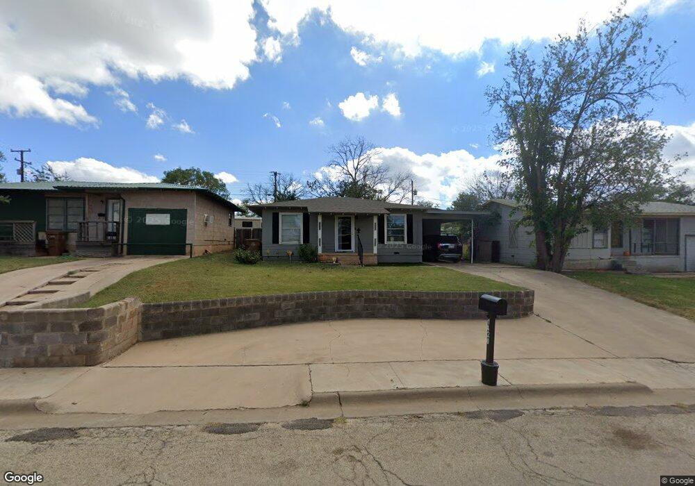1420 Stadium Ave, Big Spring, TX 79720 - photo 1