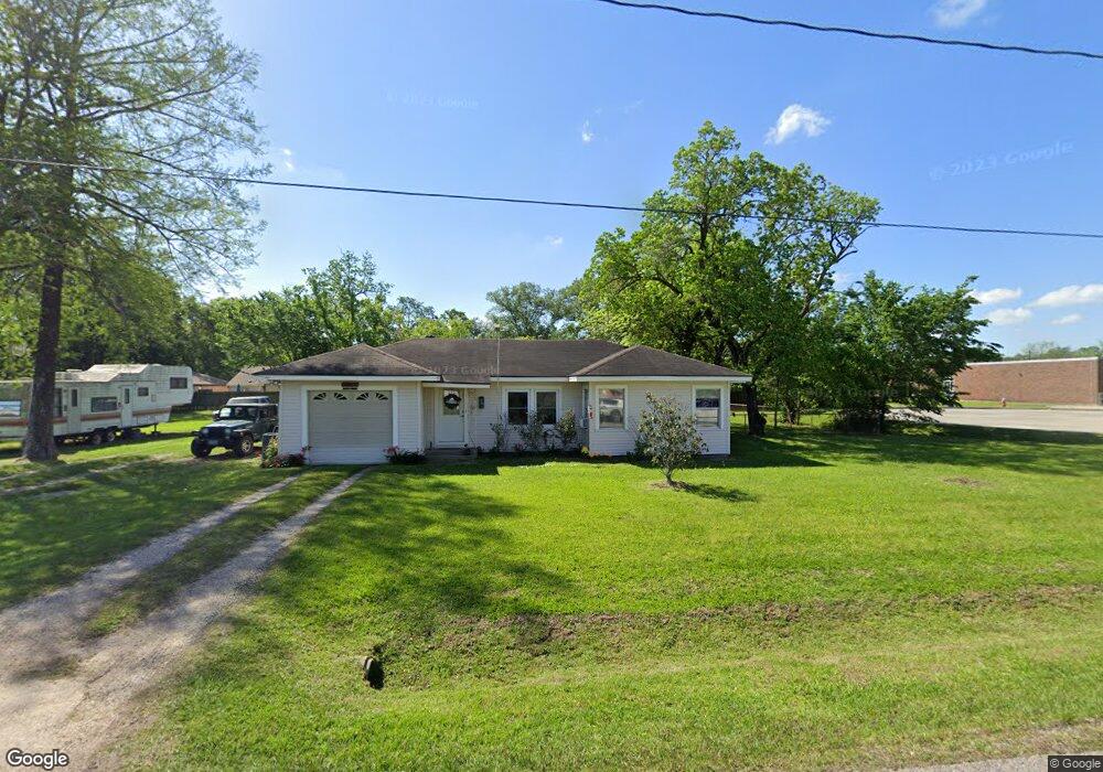 711 Malone St, Tomball, TX 77375 - photo 1