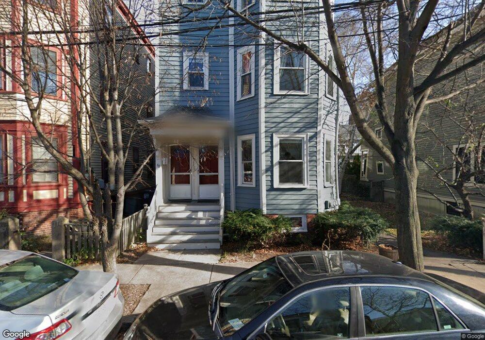 40 Kinnaird St unit 2, Cambridge, MA 02139 - photo 1