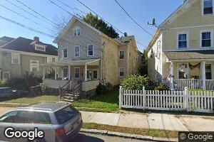 18 Center St, New London, CT 06320