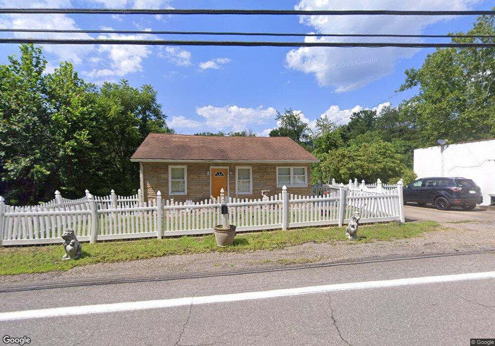 2166 Childress Rd, Alum Creek, WV 25003 - photo 1