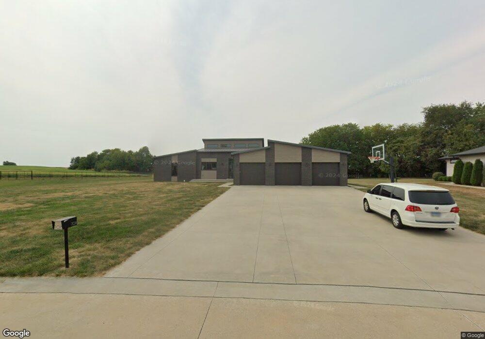 708 Yvette Place, Jerseyville, IL 62052 - photo 1