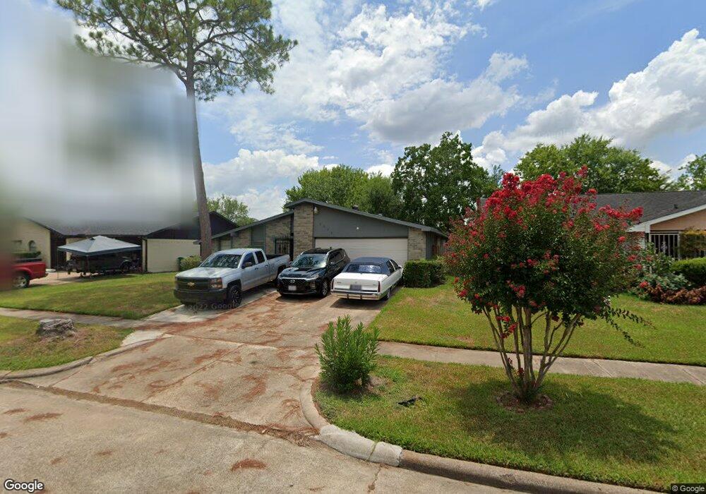 5607 Irish Hill Dr, Houston, TX 77053 - photo 1