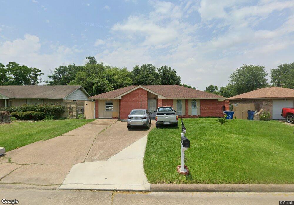 1926 Beaver Bend Rd, Houston, TX 77088 - photo 1