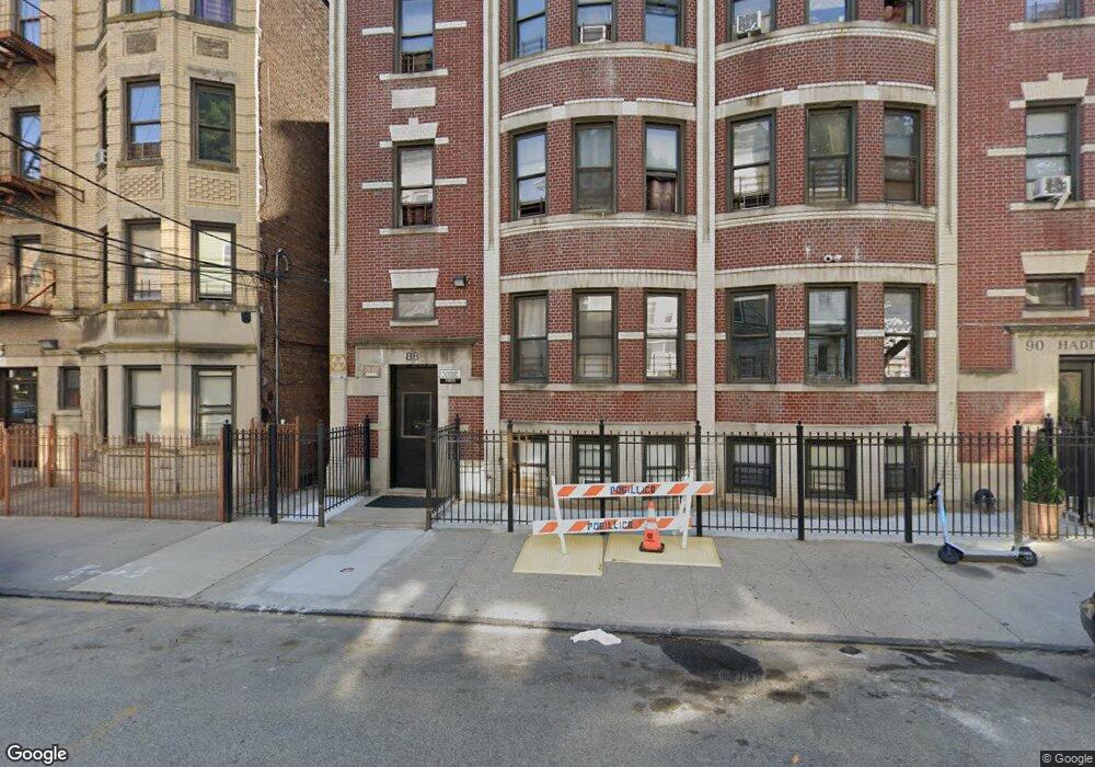 88 Saratoga Ave unit 1/5, Yonkers, NY 10705 - photo 1