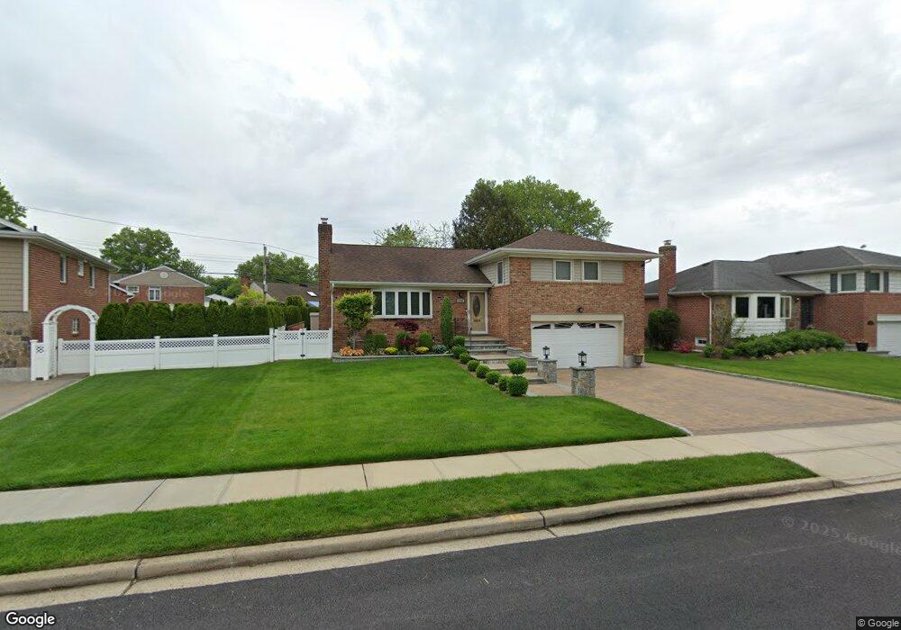 292 Brompton Rd S, Garden City, NY 11530 - photo 1