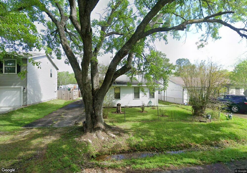 3419 3rd St, Bay City, TX 77414 - photo 1