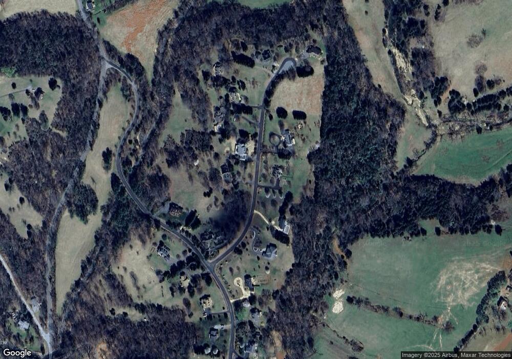 8 Southern Hills Ct, North Garden, VA 22959 - photo 1