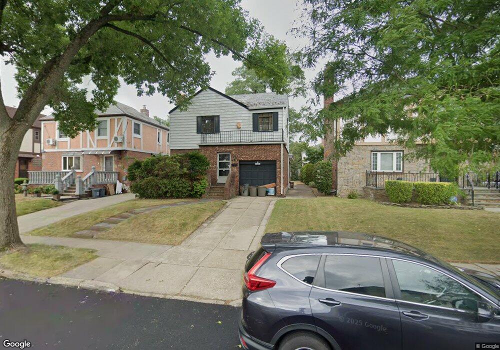 73-36 196th St, Flushing, NY 11366 - photo 1