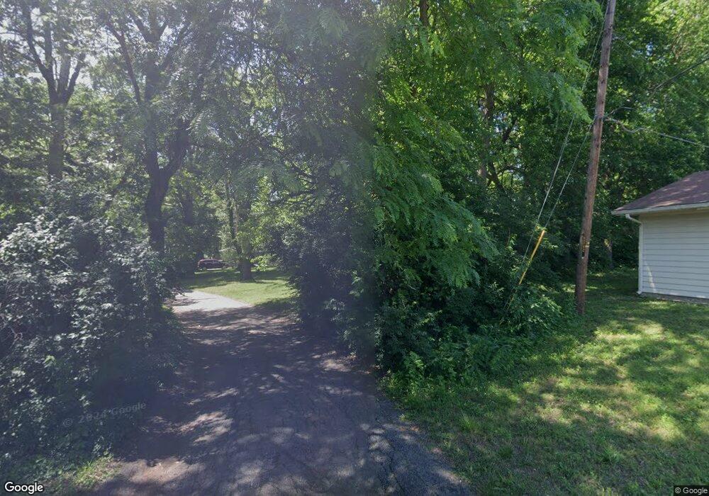 2300 SW 36th St, Topeka, KS 66611 - photo 1