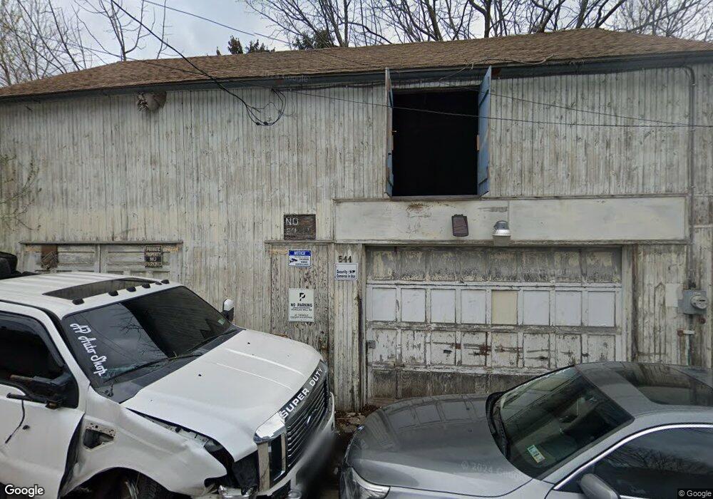 544 N Hazel St, Allentown, PA 18102 - photo 1