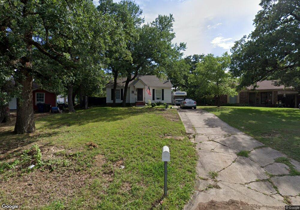 54 Vaughn Dr, Denison, TX 75020 - photo 1