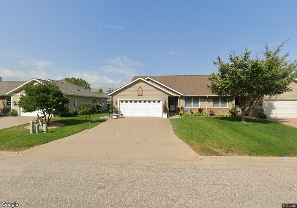 154 Waterford Cir, Winona, MN 55987 - photo 1