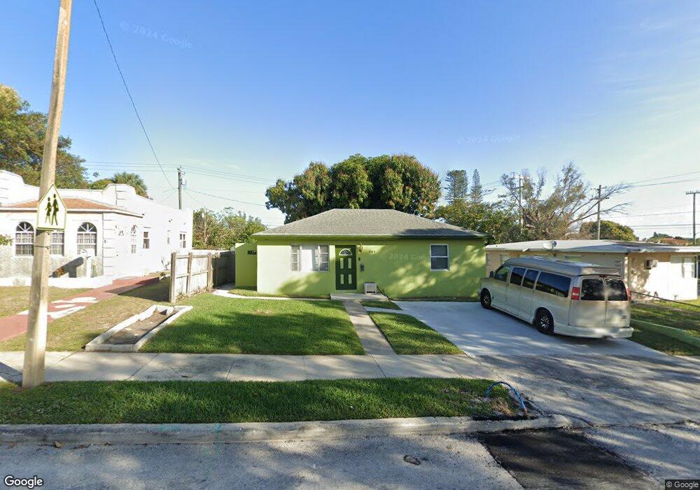 807 39th Ct, West Palm Beach, FL 33407 - photo 1