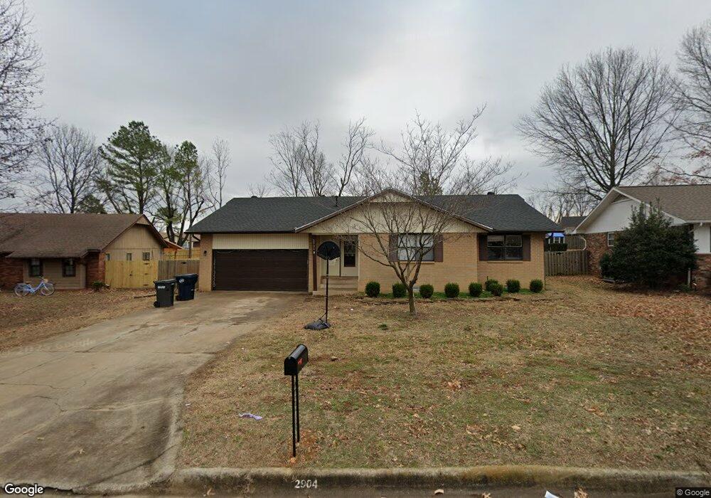 2904 W Driftwood Ln, Rogers, AR 72756 - photo 1