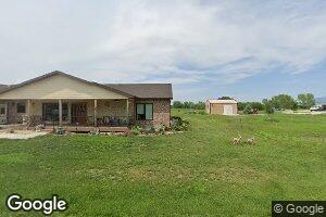 302 W 9th St, Onaga, KS 66521