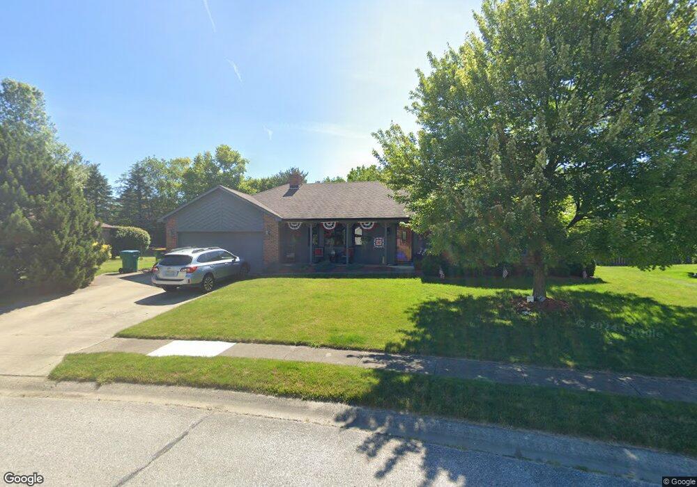 915 Corey Ln, Plainfield, IN 46168 - photo 1