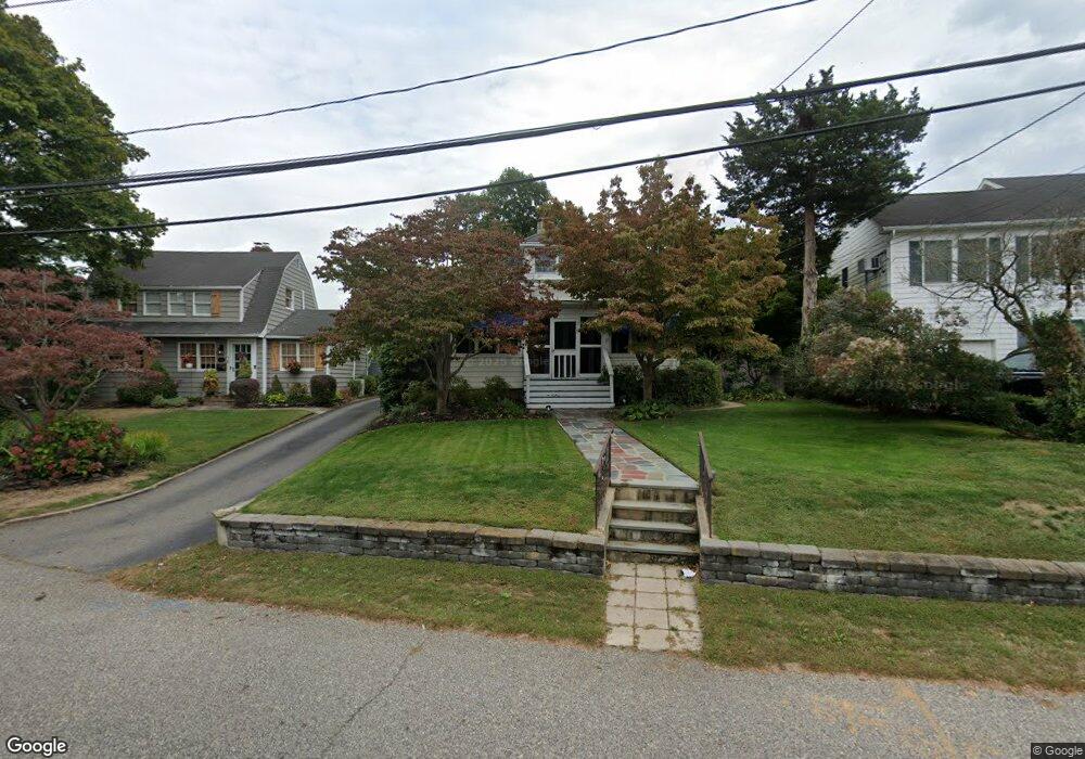 17 Marvin Ln, Islip, NY 11751 - photo 1