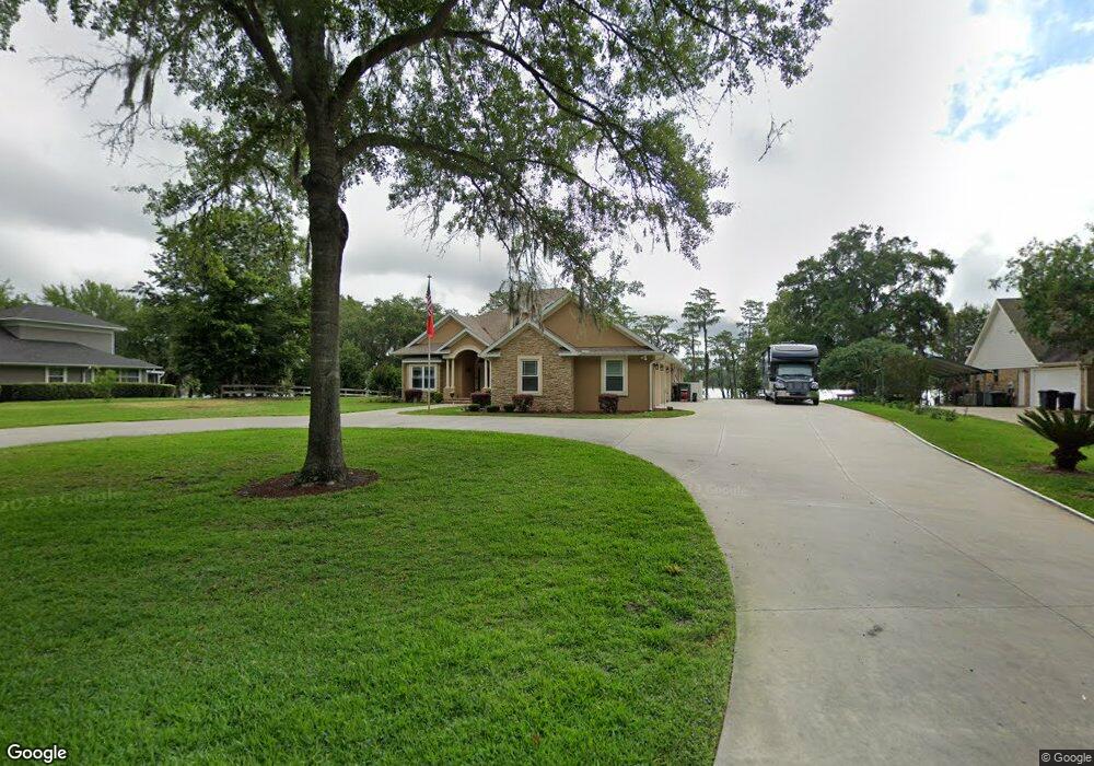 1112 NW Scenic Lake Dr, Lake City, FL 32055 - photo 1