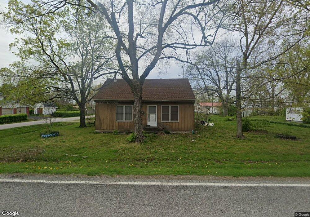2103 N 3rd St, Mascoutah, IL 62258 - photo 1
