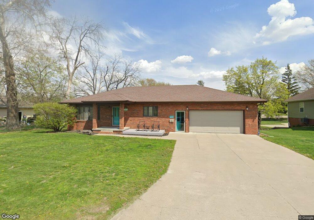 806 E 12th St S, Newton, IA 50208 - photo 1