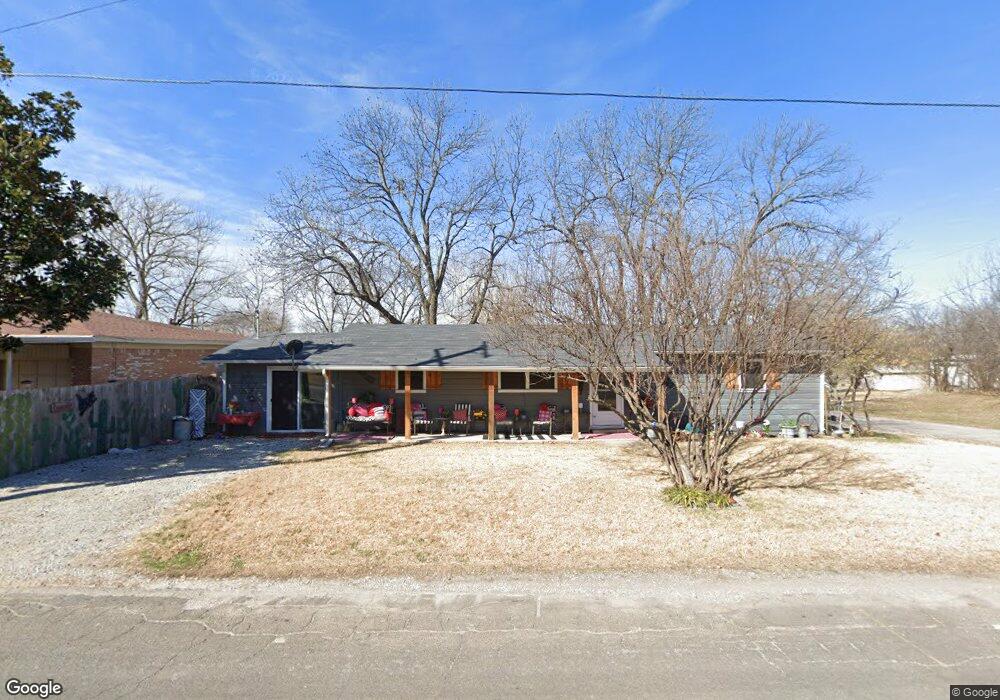 1300 S Hatcher St, Decatur, TX 76234 - photo 1