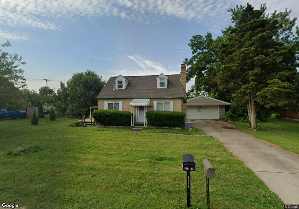 1932 Sunny Ridge Rd N, Dayton, OH 45414 - photo 1