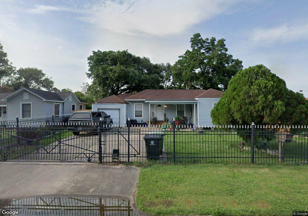 7221 Winfree Dr, Houston, TX 77087 - photo 1