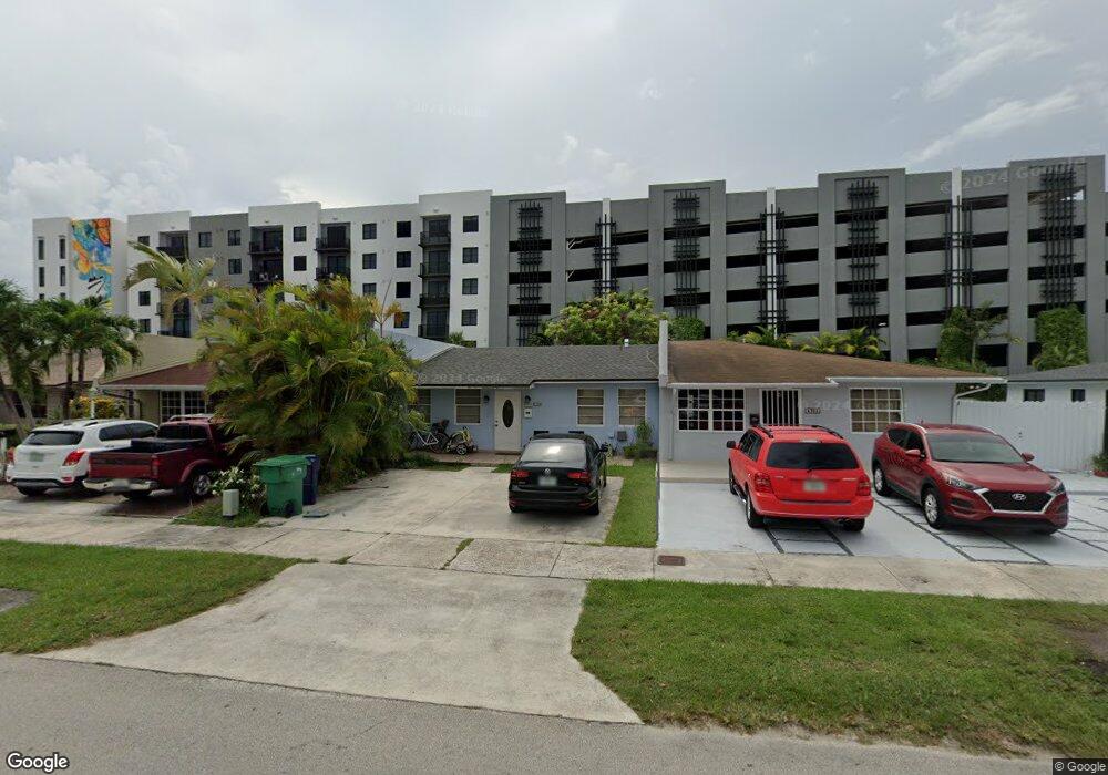 4304 SW 69th Ave, Miami, FL 33155 - photo 1
