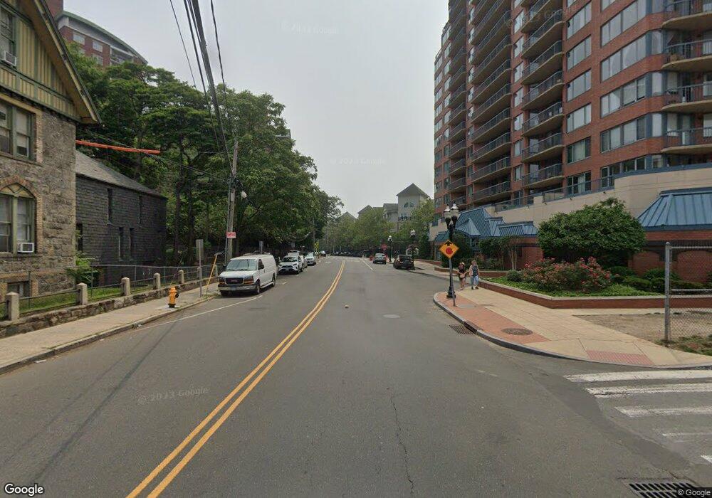 18 Forest St, Stamford, CT 06901 - photo 1