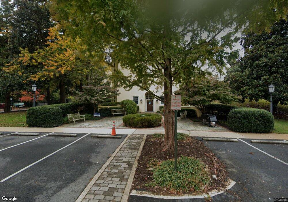 6715 Georgetown Pike, McLean, VA 22101 - photo 1