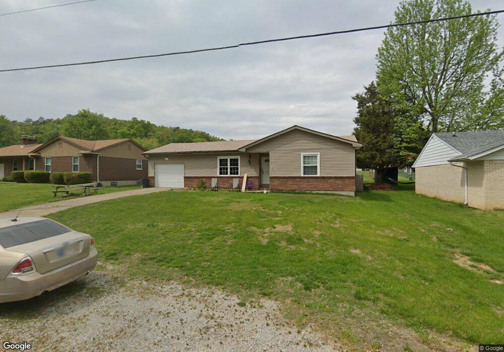 408 Mills Ln, New Albany, IN 47150 - photo 1